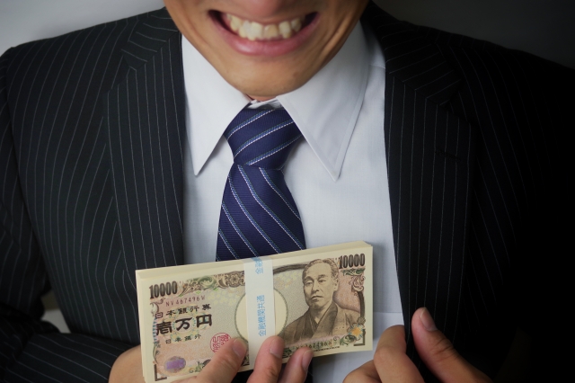 ヤミ金業者は金をせしめてほくそ笑む。福井市の闇金被害の相談は弁護士や司法書士に無料でできます